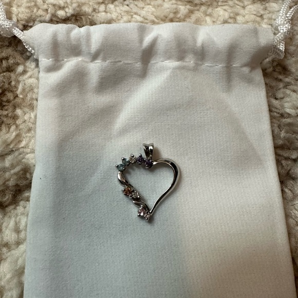 Silver heart charm with gems - Picture 3 of 3